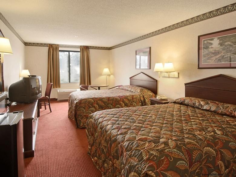Travelodge Suites par Wyndham – Savannah Pooler
