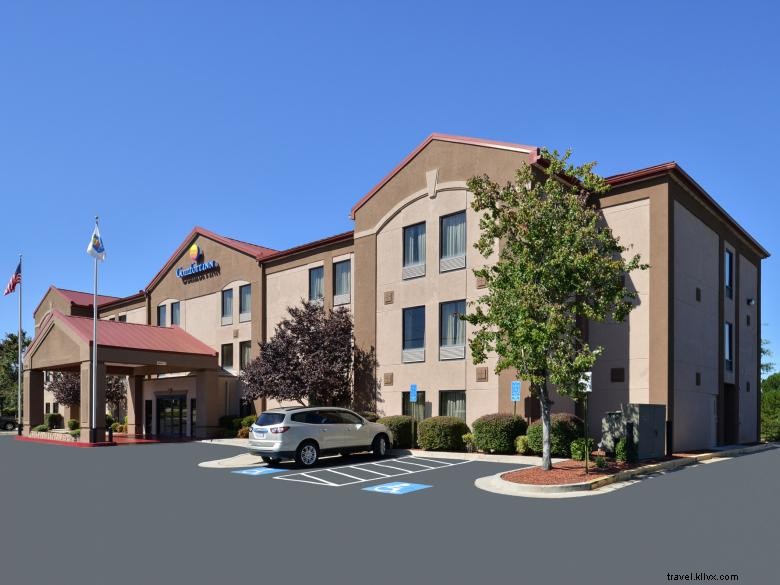 Comfort Inn & Suites à Stone Mountain