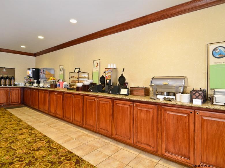 Country Inn & Suites by Radisson, Montagne de Pierre