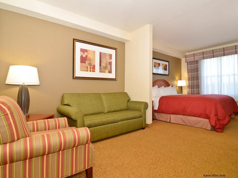Country Inn & Suites by Radisson, Montagne de Pierre