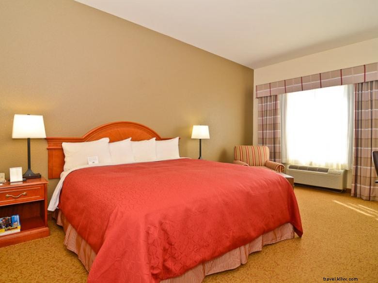 Country Inn & Suites by Radisson, Montagne de Pierre