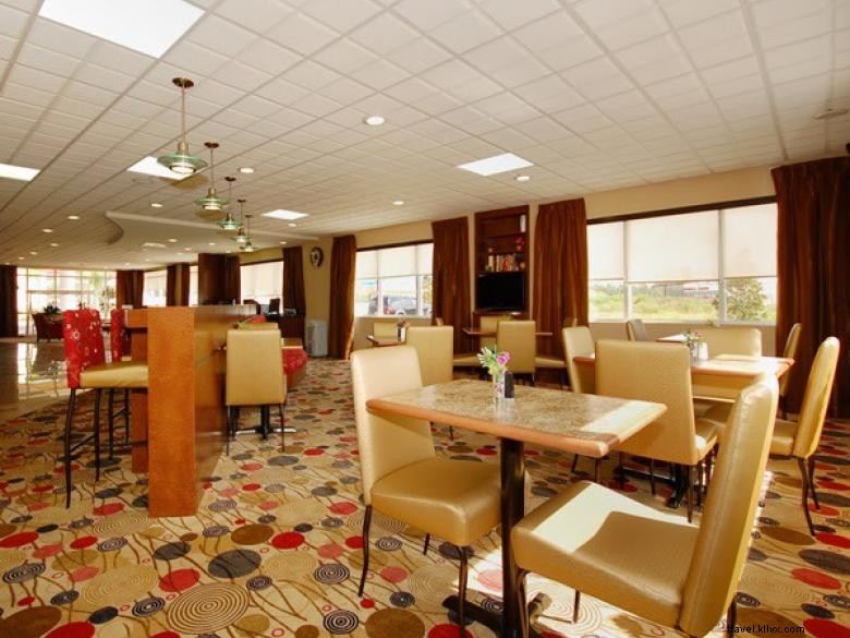 Comfort Suites Brunswick