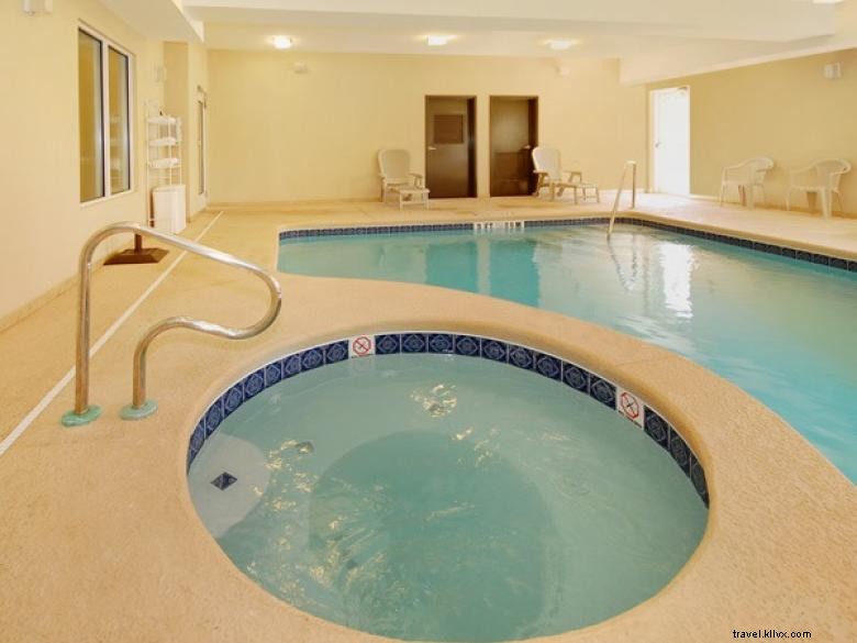 Comfort Suites Brunswick