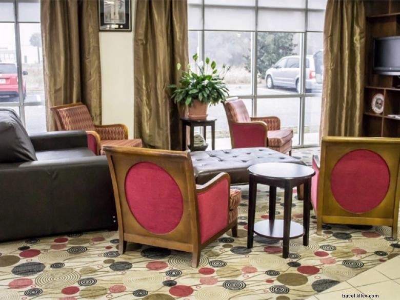 Comfort Suites Brunswick