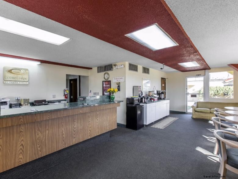 Econo Lodge Forsyth