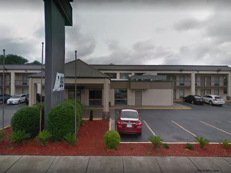 Red Roof Inn & Suites Statesboro – Université