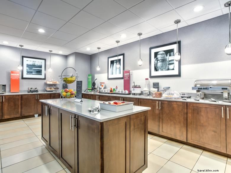 Hampton Inn & Suites Macon I-475