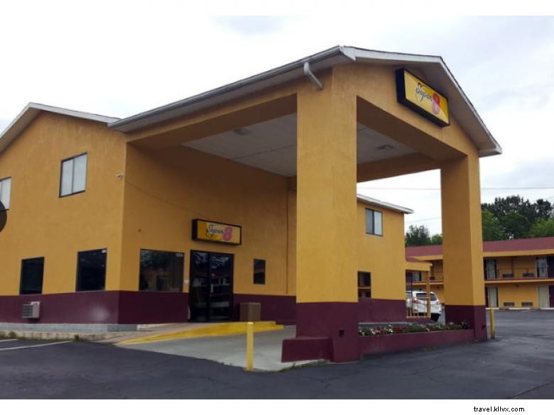 Super 8 Wyndham – Locust Grove (GA)