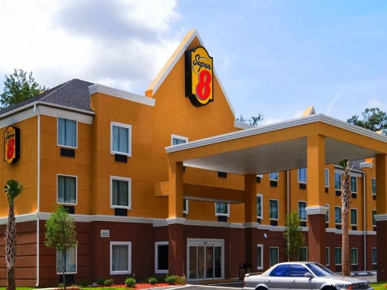 Super 8 by Wyndham Savannah