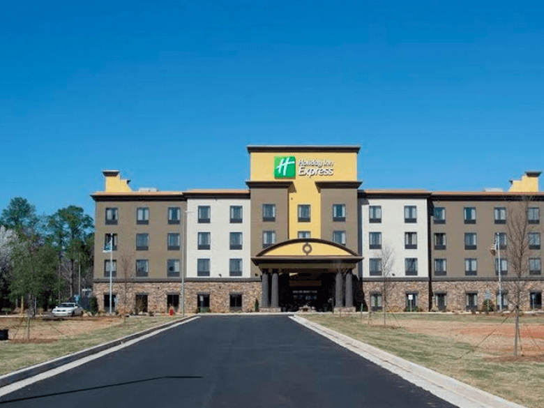 Holiday Inn Express & Suites Perry – Zone du Parc National des Foires