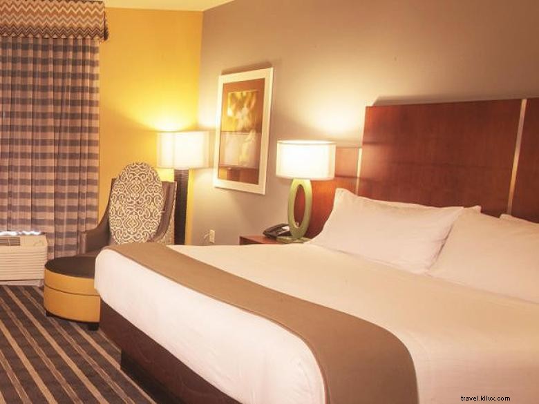 Holiday Inn Express & Suites Perry – Zone du Parc National des Foires