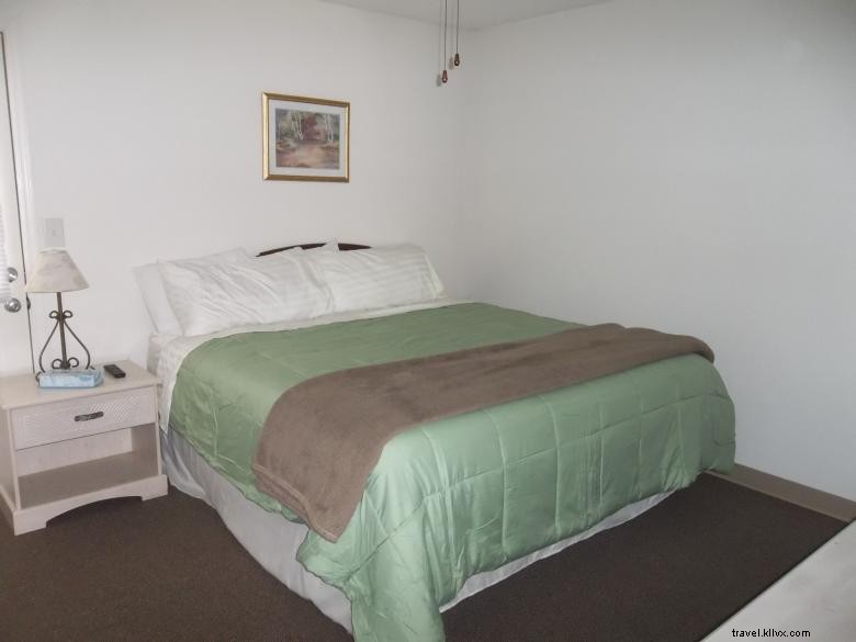 Douglas Inn & Suites