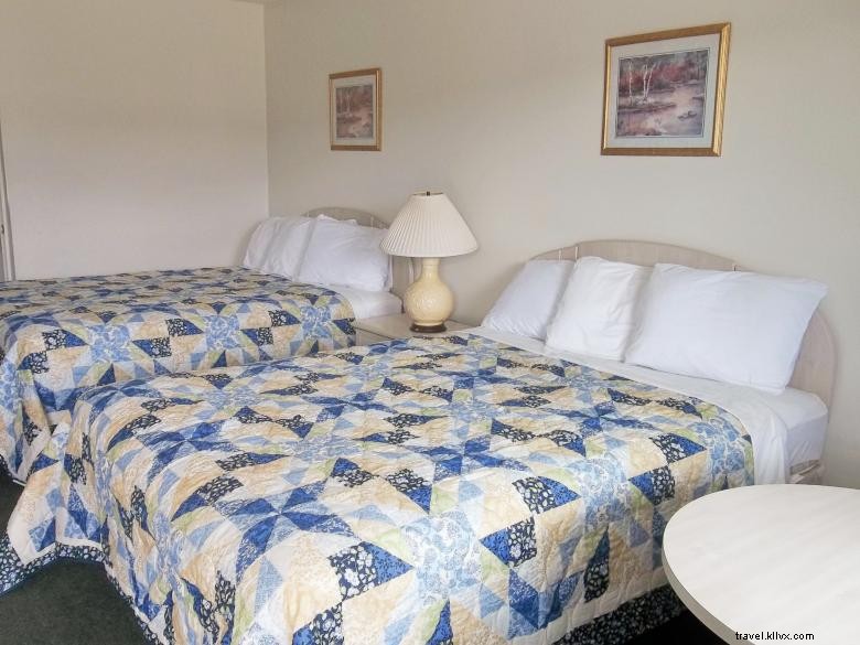 Douglas Inn & Suites