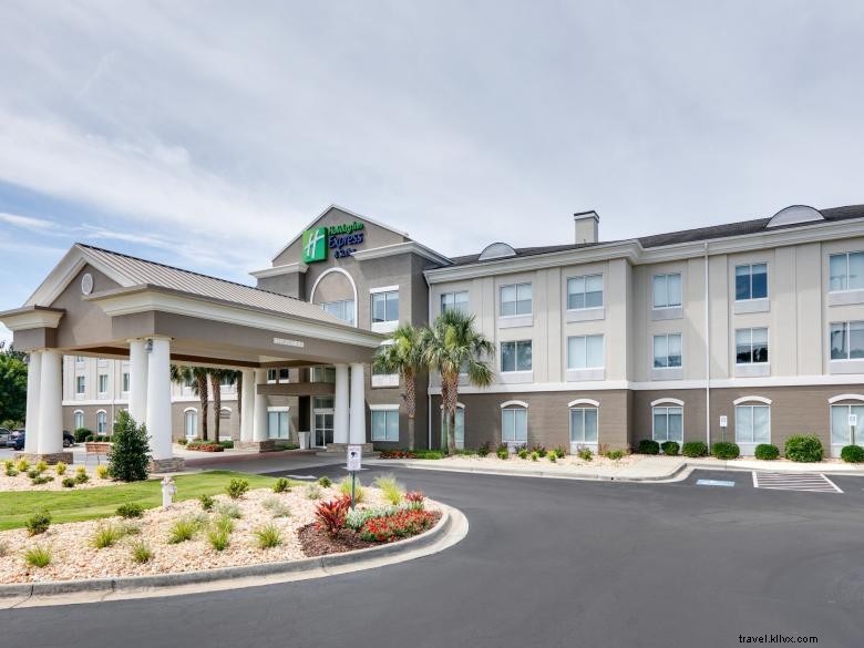 Holiday Inn Express & Suites Dublin