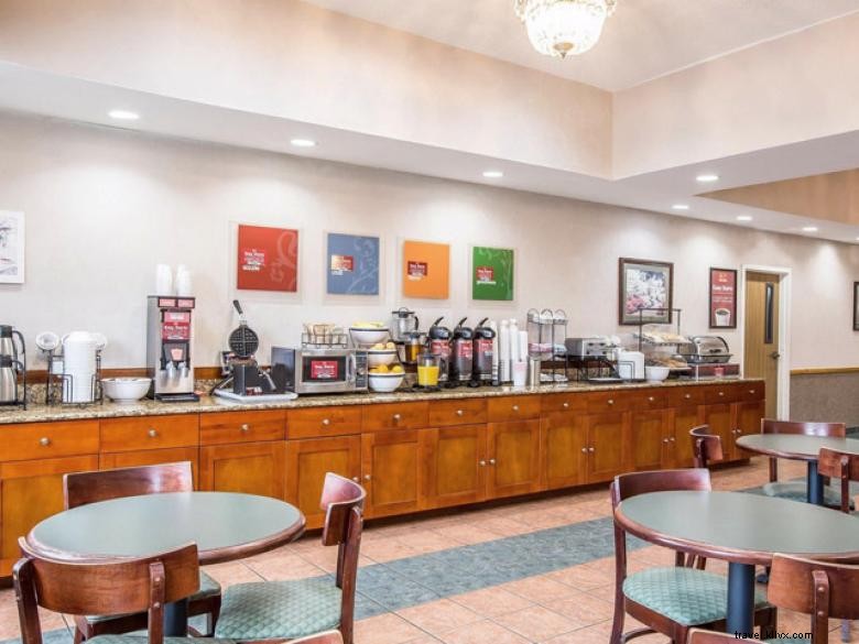Red Roof Inn & Suites Madison