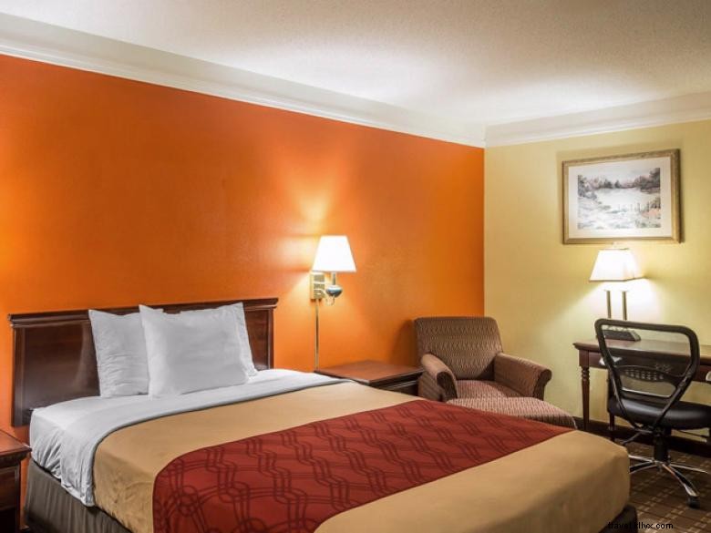 Red Roof Inn & Suites Madison