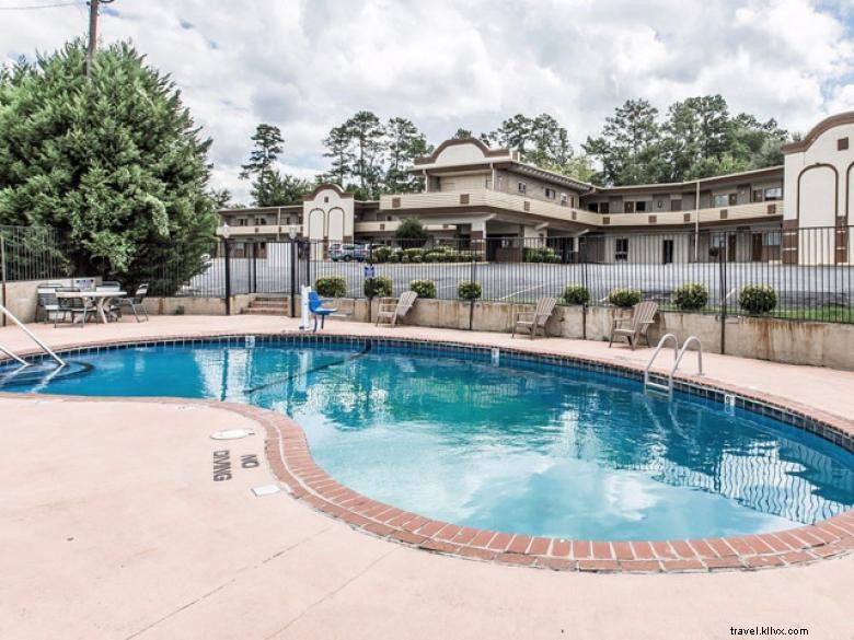 Econo Lodge – Macon