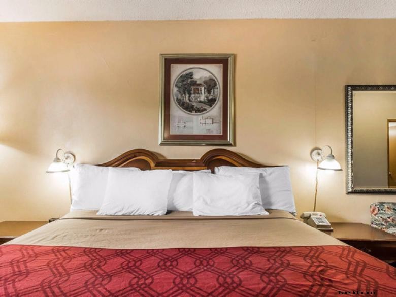 Econo Lodge – Macon