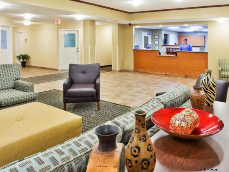 Candlewood Suites à Mâcon