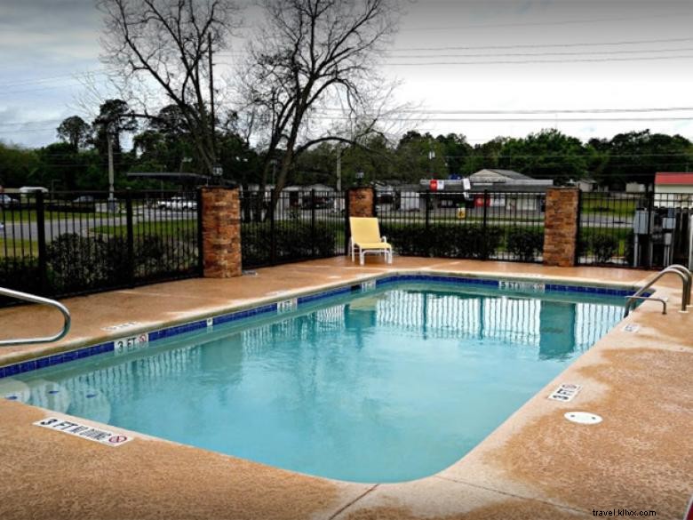 Cochran Inn & Suites – Hôtel et Suites à Cochran, GA