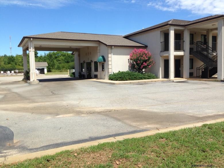 Knights Inn Sandersville – Hôtel économique en Géorgie