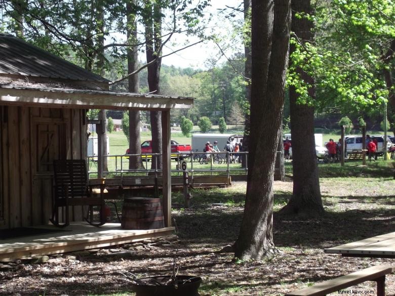 Le camping Rock et le parc de camping-cars