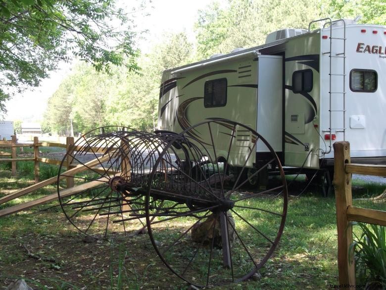 Le camping Rock et le parc de camping-cars
