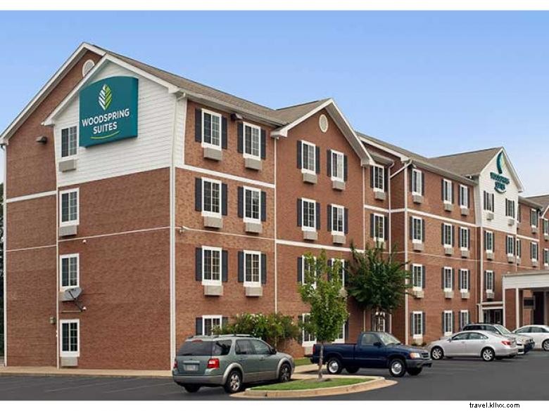 WoodSpring Suites Mâcon Nord