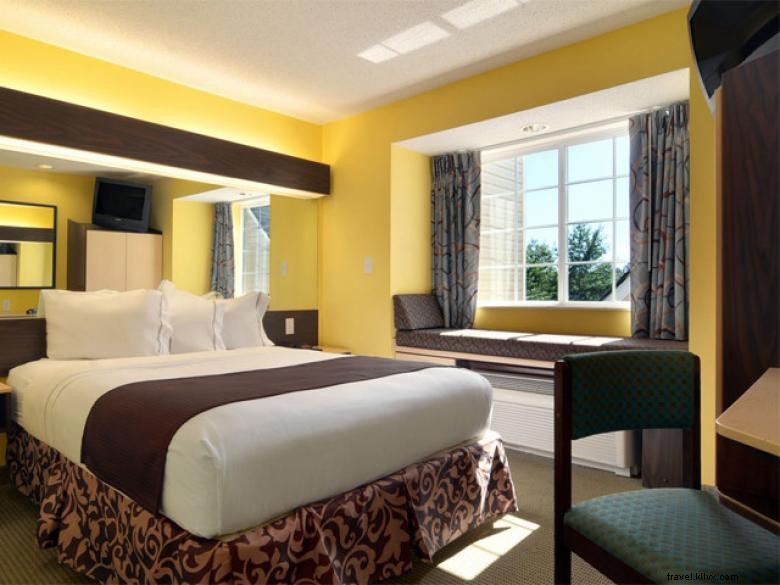 Microtel Inn & Suites Columbus North