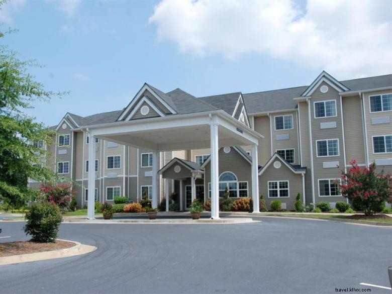 Microtel Inn & Suites Columbus North