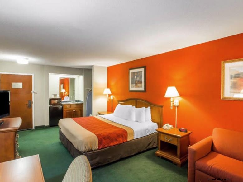 Quality Inn & Suites à Canton