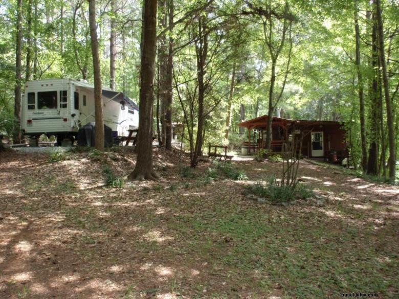Camping Pine Lake – Emplacements pour VR