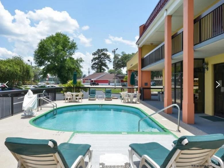 Americas Best Value Inn – Hinesville