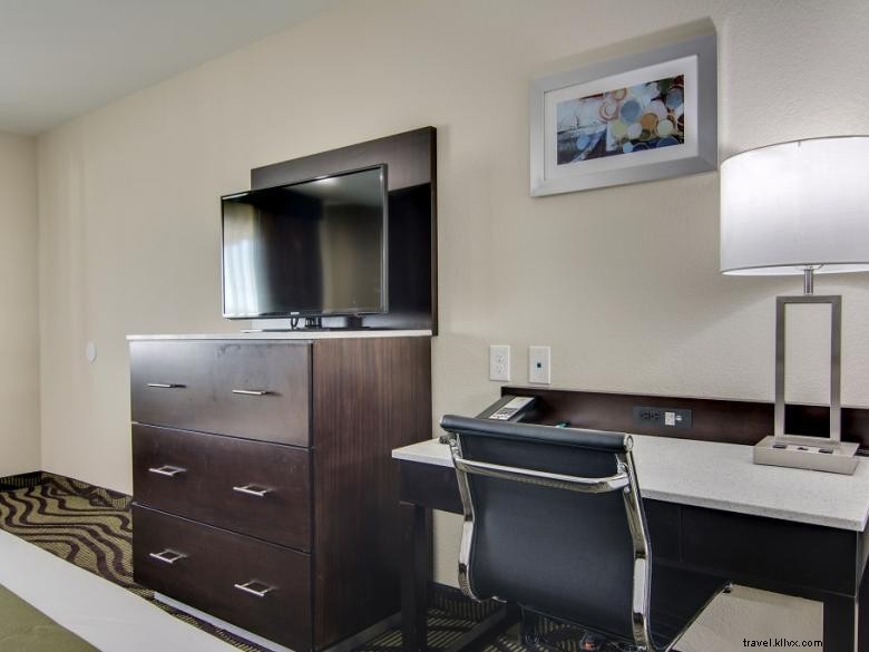 Quality Inn & Suites – Quartier universitaire d Athènes