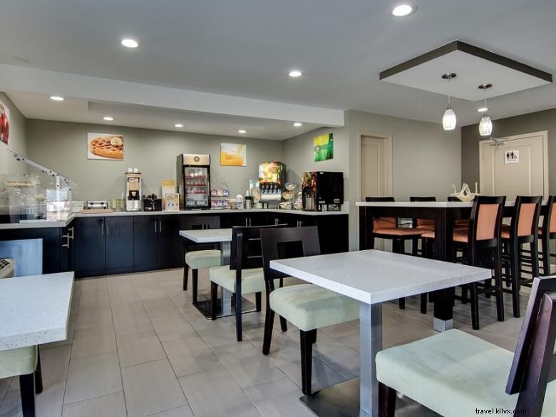 Quality Inn & Suites – Quartier universitaire d Athènes