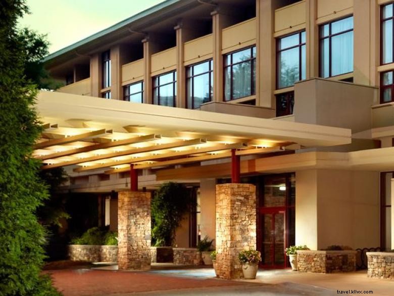 Hôtel et Centre de Conférence Emory