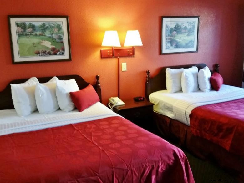 Country Hearth Inn & Suites Augusta
