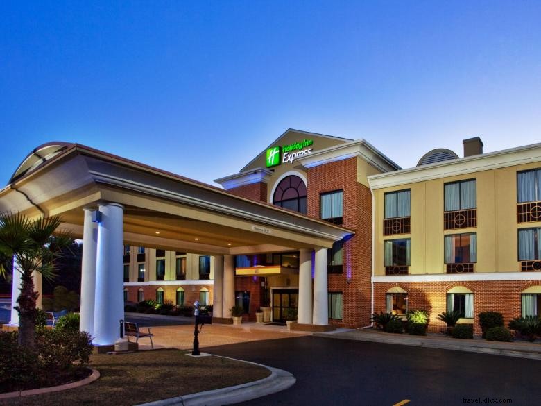 Holiday Inn Express & Suites Hinesville Est – Fort Stewart