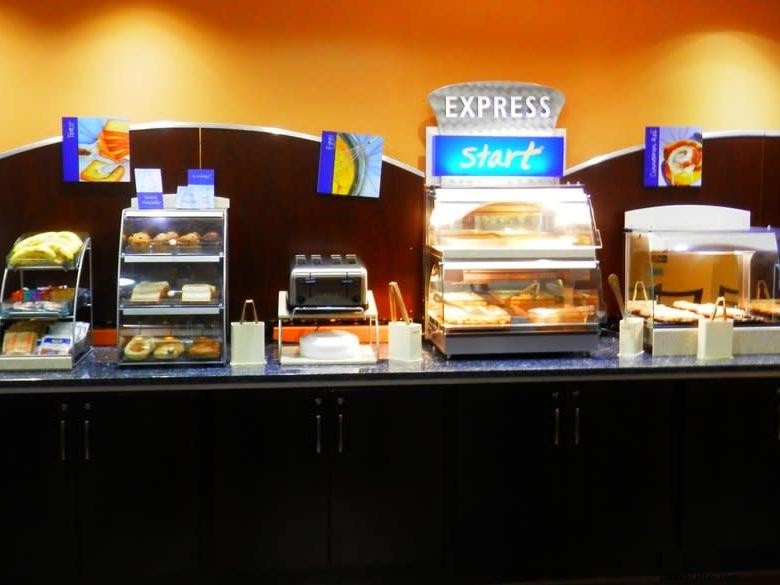 Holiday Inn Express & Suites Hinesville Est – Fort Stewart
