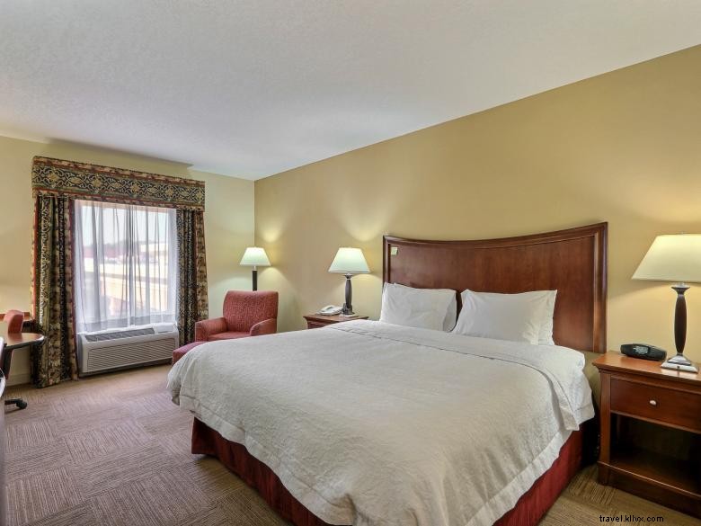 Hampton Inn & Suites Savannah – I‑95 Sud – Passerelle