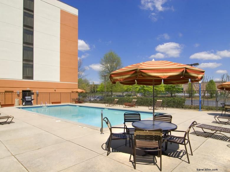 Hyatt Place Atlanta/Alpharetta – Centre commercial North Point