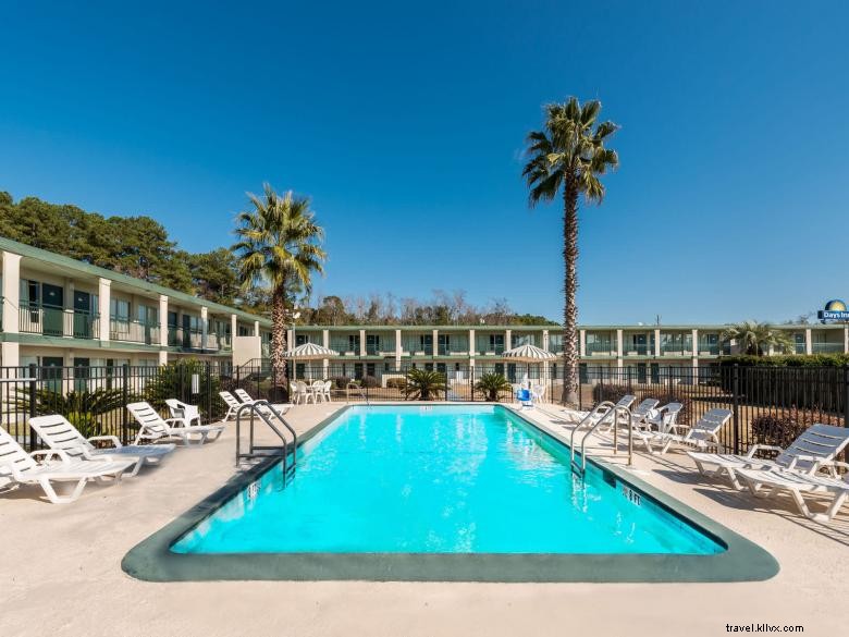 Days Inn by Wyndham – Richmond Hill (Savannah)