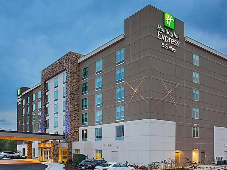 Holiday Inn Express & Suites Covington