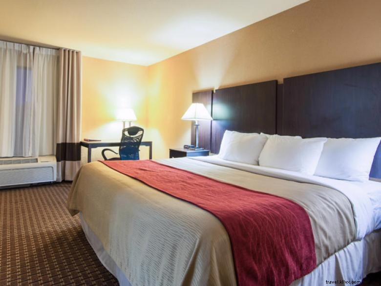 Comfort Inn & Suites – Perry