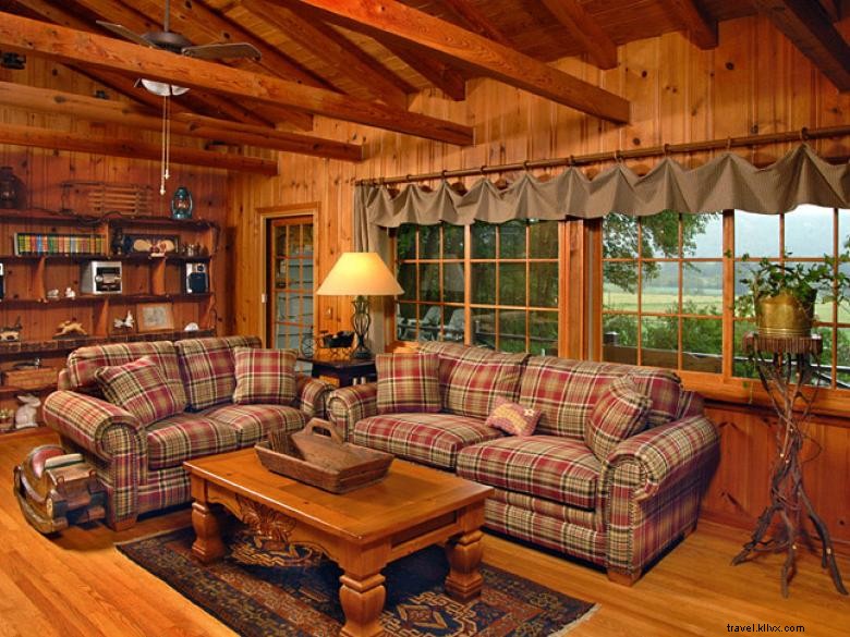 Cottage Cottontail dans la Vallée – Rabun Gap, Géorgie