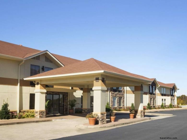 Days Inn & Suites par Wyndham à Commerce