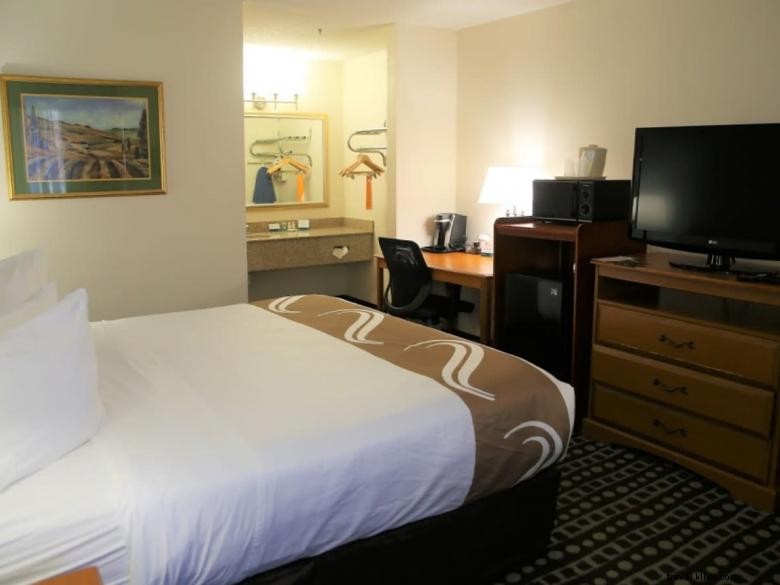 Quality Inn Fayetteville, à proximité de la place historique du centre‑ville
