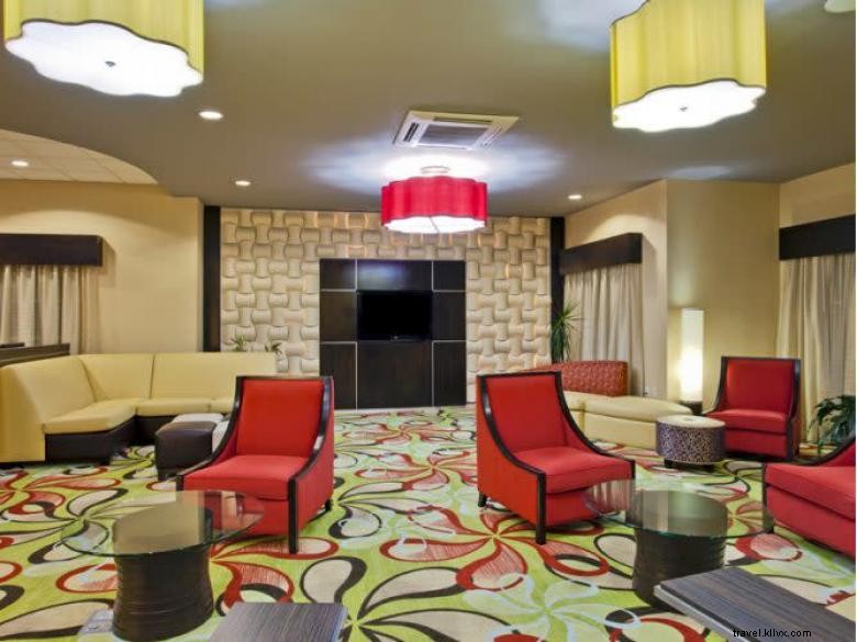 La Quinta Inns & Suites Hinesville – Fort Stewart