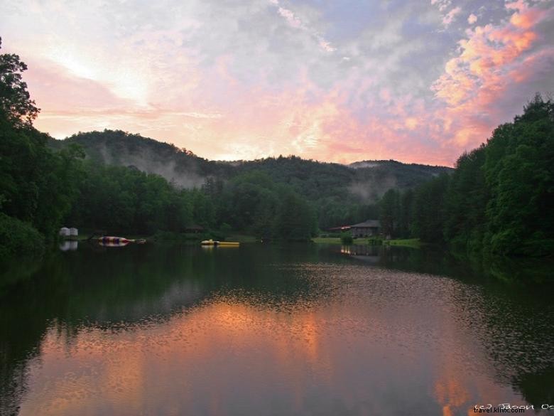 Centre de retraite et de conférence Kaplan Mitchell, dans les montagnes du Nord-Est de la Géorgie