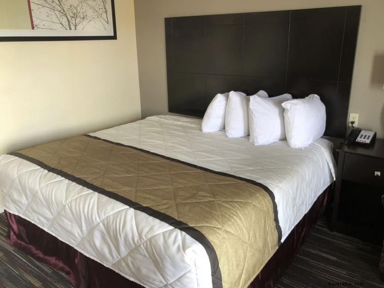 Auberge Royale Calhoun – Hôtel près de l I‑75